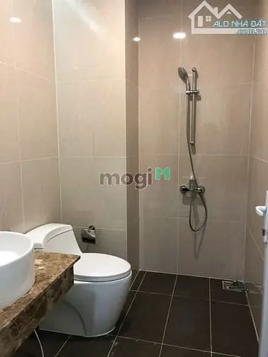 Cho Thuê Văn Phòng . 33M2 Chỉ Với Giá 8 Tr/Th Tại Golden King, Pmh