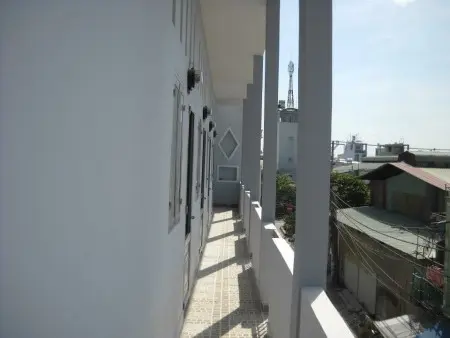 Nhà Trọ Sạch Sẽ Thoáng Mát Có Ban Công Và Cửa Sổ