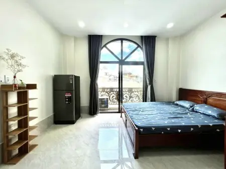 Phòng Ban Công Đầy Đủ Nội Thất Ngay Nguyễn Văn Thương, Gần Đh Hồng Bàng, Đh Kinh Tế - Tài Chính