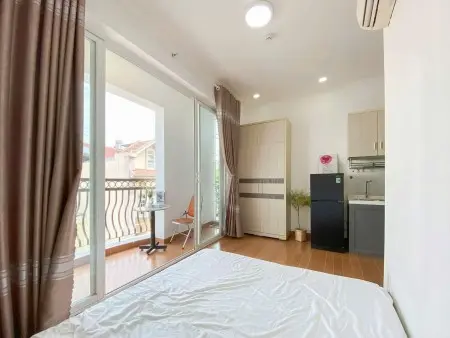 Studio Ban Công Siêu Thoáng – Full Nội Thất, Gần Etown, Đh Ufm, Đh Iuh, Học Viện Hàng Không, Sân Bay