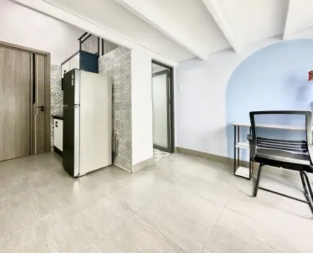 Gác Cao Không Đụng Đầu - 5 Người 4 Xe Thoải Mái - Bảo Vệ 24/24 - Thang Máy Ngay Nguyễn Thị Định Q2