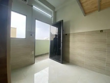 Cho Thuê Phòng Trọ Gác Máy Lạnh, Ngay Dương Quảng Hàm, Giá Chỉ 3Tr5