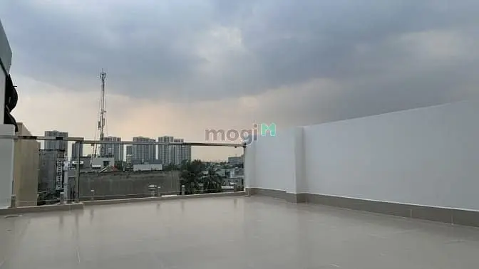 Bán Nhà Mới Quận 9 Gần Vinhomes - 4 Tầng - Xe Hơi Vào Nhà. Hơn 5 Tỷ