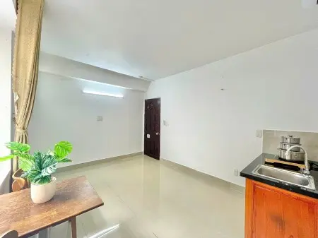 Phòng Cửa Sổ Lớn Gần Nhà Ga T3 - Etown Cộng Hòa