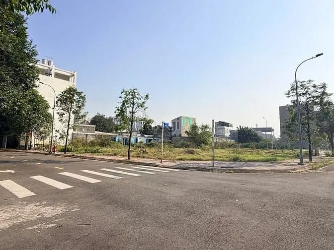 Chính Chủ Gửi Bán Lô Đất Góc 2 Mặt Tiền Khu Phân Lô Nguyễn Duy Trinh