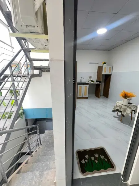 Cho Thuê Phòng Sẵn Máy Lạnh - Mới Xây - Giá Rẻ Ngay Vườn Lài - Sát Đh Nguyễn Tất Thành - Cầu Sắt