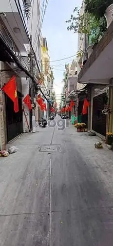 Giải Tỏa Ra Mt Đường Nguyễn Đình Chiểu Q.3 4.5M*14M 5 Tầng Sân Thượng