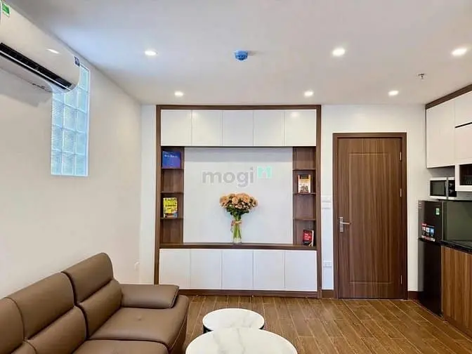 Cho Thuê Căn 1 Phòng Ngủ Cao Cấp Ban Công Ngay Sân Bay Tân Sơn Nhất