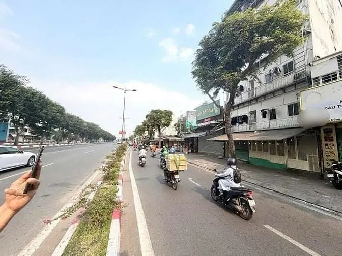 💥Mt Phạm Văn Đồng P3 Gv 🏠50M2 5 X 10 2 Tầng Đúc 💰Chỉ 7.4 Tỷ Tl