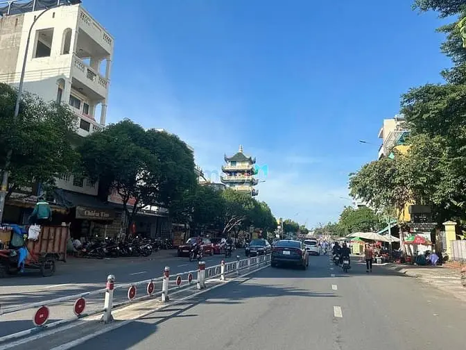 Nhà 4 Lầu Hxh Nguyễn Thái Sơn Ngang 5.2M 121M2 11Pn Gần Emart 12.5 Tỷ