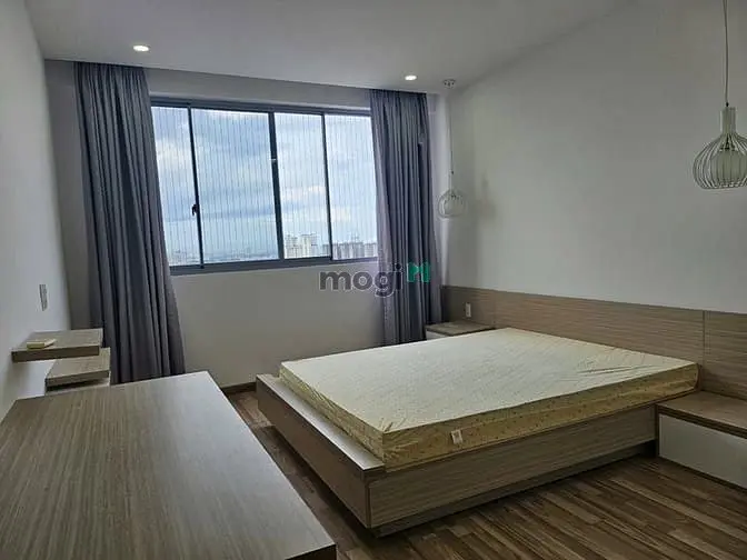 Bán Green Valley, Pmh, Dt 89M2 Lầu Cao View Q1