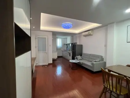 Cho Thuê Căn Hộ 2Pn Quận 1 Ngay Công Viên 23/9 Rộng 80M2