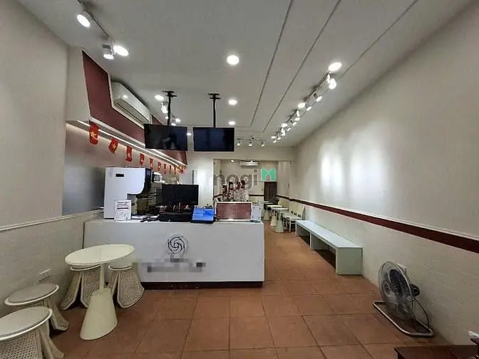 Bán Tập Thể Tầng 1 | Mặt Phố Bạch Mai | 82M2 | Mt 4.6M | Giá 18.3 Tỷ