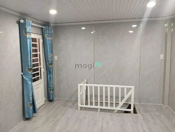 Ngộp. :4.3X4 1 Lầu , Công Nhận 16M2 Xây Dựng 32M2 Giá: 1,6 Tỷ Tl