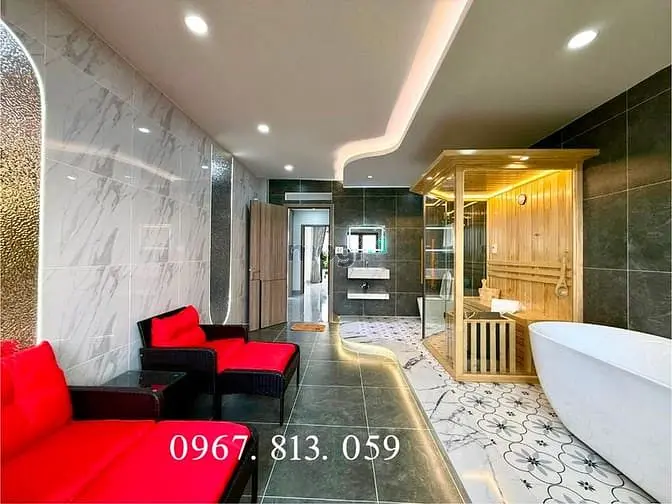 Nhà Có Thang Máy, Kề Bên Trường Học, Dt:4X20M, Lửng, 3Lầu, 4Pn, P.thờ