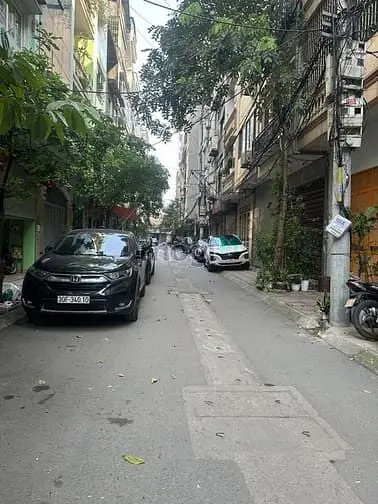 Cho Thuê Nhà Phân Lô Vỉa Hè Ngõ 214 Nguyễn Xiển 60M X4T, Mt 4M,22Tr