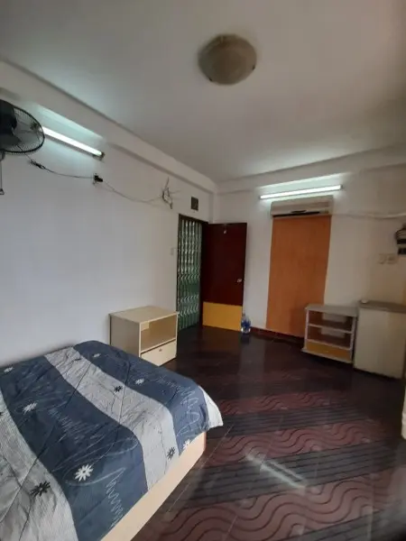 Phòng Trọ Q 10. Full Đồ. Bancol Thoáng Mát. Giờ Td