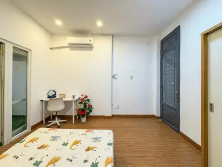 Sát Đh Văn Lang Cho Thuê Phòng Ban Công Siêu Thoáng, Full Nội Thất Ở Được 3 - 4 Người Vô Tư