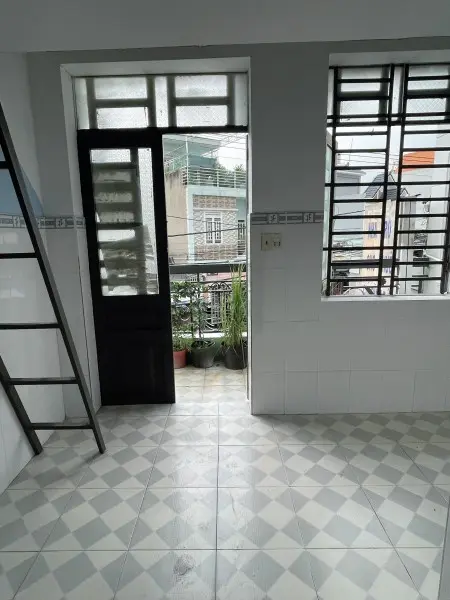 Phòng Ban Công Mới Ngay Chợ Bình Hoà Gần Vsip 1