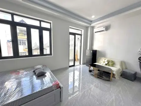 Phòng Cho Thuê Full Nội Thất Ban Công Cửa Sổ Thang Máy 35M2 Ngay Bùi Đình Tuý, Gần Q2, Q3, Q1