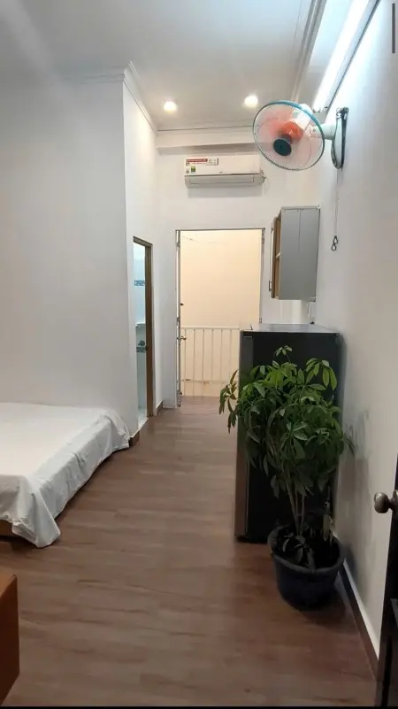 Cho Thuê Phòng 30M2 Full Nội Thất, Ban Công, Máy Giặt Riêng - Ngay Phan Xích Long, Phú Nhuận