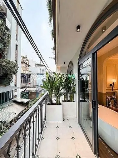 Bán Toà Chdv Cách Mạng Tháng 8 Quận 10, 8 Căn, 46,4 M², 4 Tầng