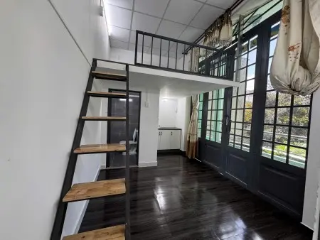 Phòng Ban Công Mới Xây – Ngay Hẻm 312 Quang Trung