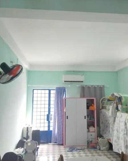 Cho Thuê Phòng Mặt Tiền Đinh Bộ Lĩnh, P.26, 50M2, Có Ban Công,Đủ Nội Thất, 6Tr