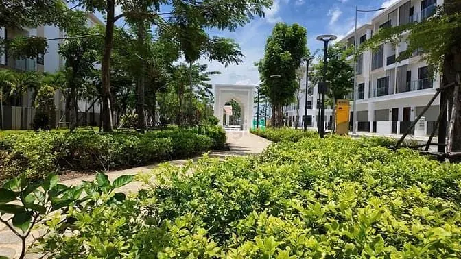 Cần Bán Giá Rẻ Căn Nhà Phố Xây Sẵn 4 Tầng, Dự Án T&T City Millennia