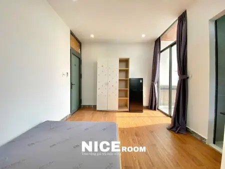 Cho Thuê Phòng Ban Công, Full Nội Thất, Máy Giặt Riêng Gần Văn Lang, Iuh, Ở Được 4 Người Thoải Mái