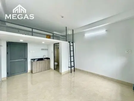 Cho Thuê Phòng Trọ Có Gác Và Bancol Lớn Ngay Khúc Sau Sân Bay.