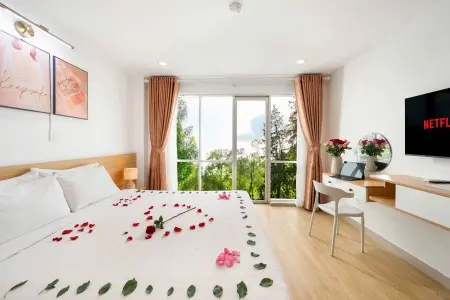 Phòng Mới Ban Công, Full Nội Thất- Ngay Aeon Tân Phú, Sân Bay Tân Sơn Nhất