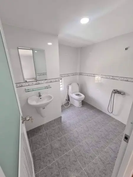 Cho Thuê Phòng Trọ Hẻm 140/27 Vườn Lài, Phòng 30M2 Có Cửa Sổ Thoáng, Sáng