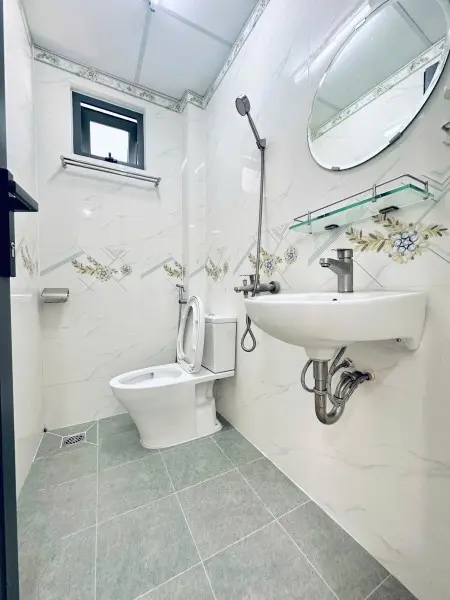 Phòng Cửa Sổ Thoáng Thích Quảng Đức - Phú Nhuận