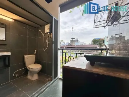 Cho Thuê Trọ Rẻ 3X Có Ban Công Trên Đường Vườn Lài