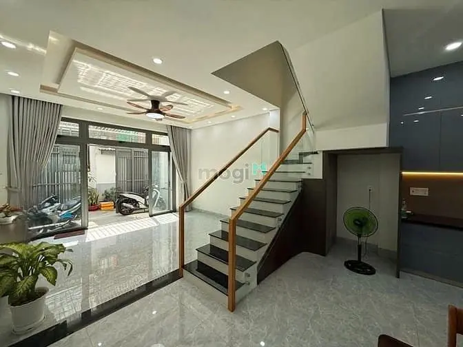 Bán Nhà Đẹp 3 Tầng 60M2 Nguyễn Văn Quá, Đông Hưng Thuận Q12
