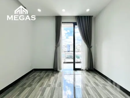 Phòng Mới Ban Công, Đầy Đủ Tiện Nghi, Ngay Cầu Vượt Cây Gõ, 3/2, Hồng Bàng