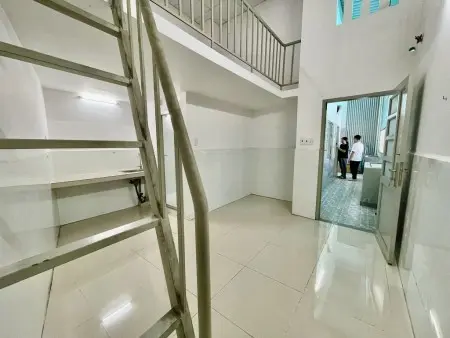 Phòng Gác Mới Rộng Ngay Ufm, Utc2, Ute, Hutech, Fptu