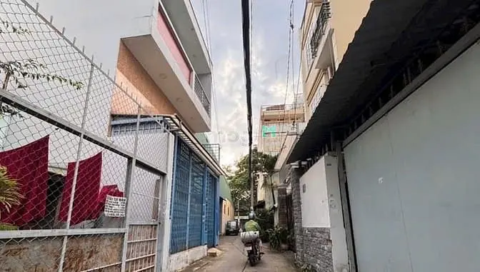 Nhà Nát Đường Bình Long, 93M2, 4X23M, Sát Aeon Mall, Giá Cực Rẻ 6.6 Tỷ