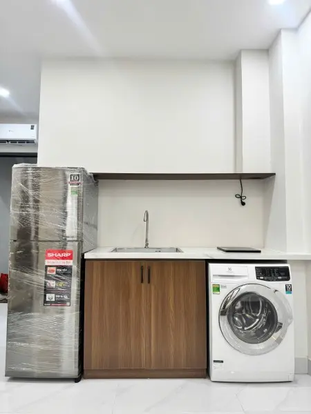 Căn Hộ Dịch Vụ Ban Công - Phòng Thoáng Sáng, Mới Tinh, Đẹp - Đầy Đủ Tiện Nghi, Trung Tâm Bình Thạnh