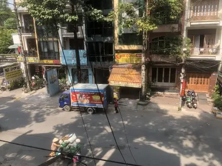 Cho Thuê Nhà Mặt Tiền Nguyễn Gia Trí Lamg Văn Phòng Công Ty