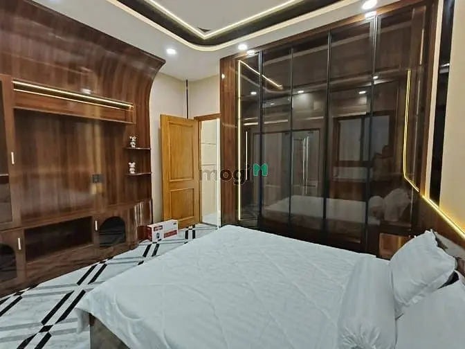 Nhà Bán Phan Huy Ích - Gần Emart –Hxh 10M - 5 Tầng Thang Máy – 64M2 –