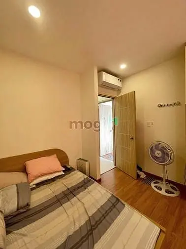 Chung Cư 10A Trần Nhật Duật, Q1: 2Pn, 2Wc, Full Nội Thất, 11Tr5/Th