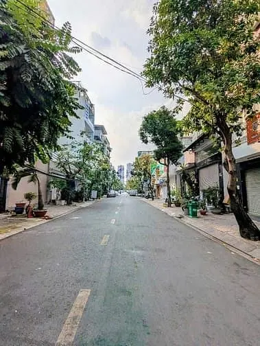 Nhà 4 Tầng Mặt Tiền Đường Số Lâm Văn Bền Quận 7. 6,8*20 Hơn 23 Tỷ.