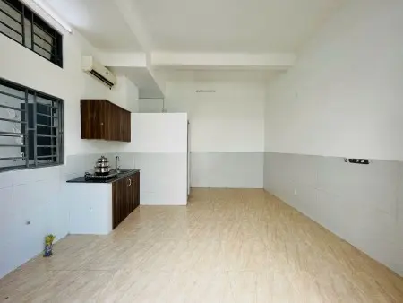 Nguyên Căn Tầng Trệt Full Nt Ngay Dương Quảng Hàm