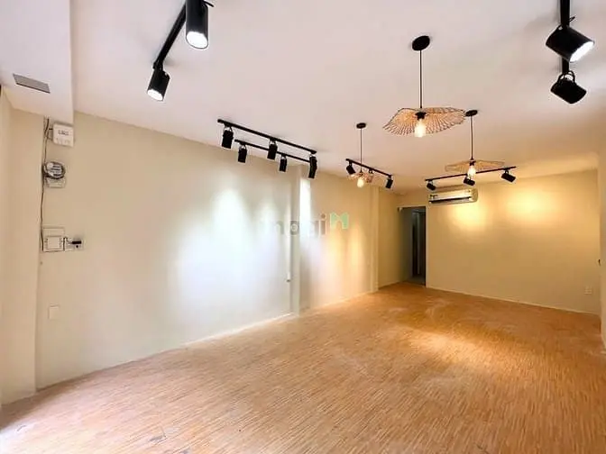 Chính Chủ Cho Thuê Mặt Bằng Ngay Cao Thắng Quận 3