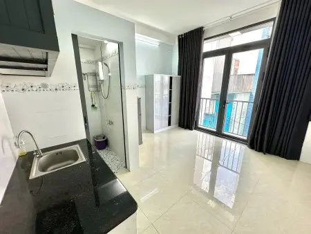 Studio Ban Công Ngay Ngã Tư Hàng Xanh Siêu Thoáng - 0773443410