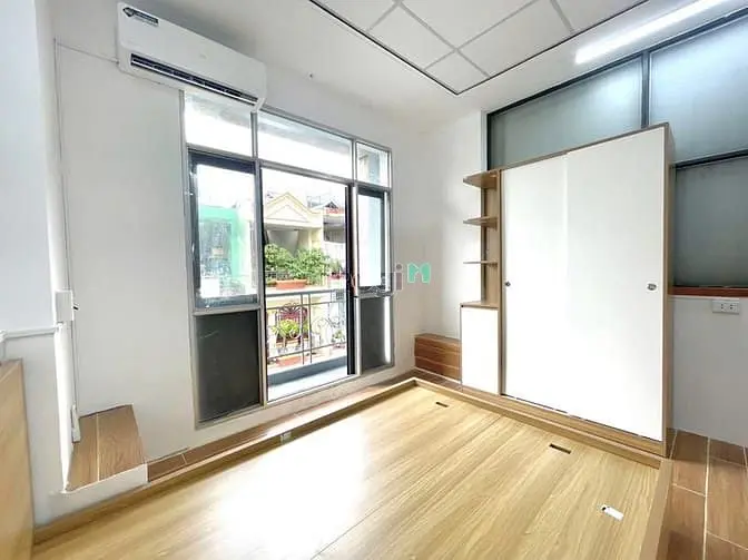 Cho Thuê Căn Hộ 1Pn - Ban Công Rộng - Đường Trường Sa Q3