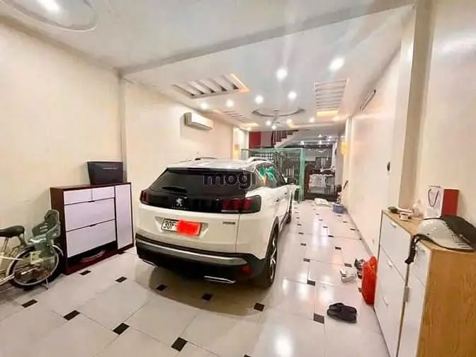 Cho Thuê Nhà Mặt Phố Bạch Thái Bưởi, Kđt Văn Quán, Dt 100M2 X 5T. 25Tr