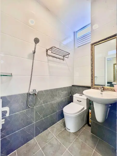 Gác Lửng Cửa Sổ Trời Đầy Đủ Tiện Nghi Ngay Coop Mart Nhiêu Lộc, Đh Sư Phạm